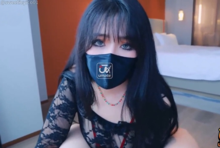 肉棒沈淪之在那家婚紗店裏我丟失了不只一串項鏈