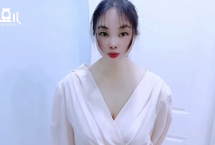 迷藥的力量豪乳露出衣衫不整