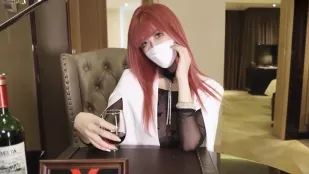 冷艷女霸總人後竟是個母狗 兔美醬