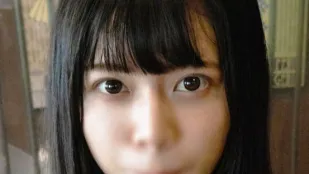 FC2PPV-4731794 某有名企業新卒色白苗條美女