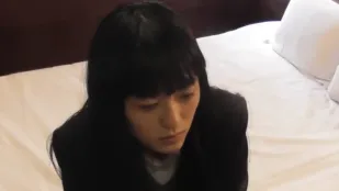 FC2PPV-2688403 被逼舔腳無聲中出