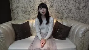 FC2PPV-1591233 首次拍攝頂級偶像級清純派美少女
