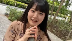 FC2PPV-3799214 就讀於明治大學國文系擁有美乳美臀清純外貌的美少女