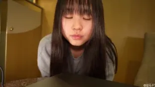 FC2PPV-4551752 素顏的F罩杯少女