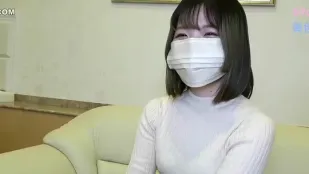 FC2PPV-3131261 純真少女首嚐口交高潮痙攣