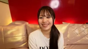 FC2PPV-4901019 十八素人美白萌妹首嘗中出滿意淪