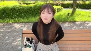 FC2PPV-4692848 因不純動機報名的20歲護理系女生