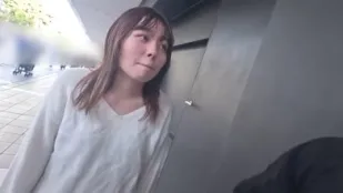 FC2PPV-4354916 品嘗處女臀部