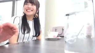 FC2PPV-3718790 溫室裡長大的女大學生