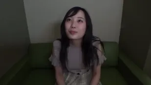 FC2PPV-1977836 立志成為幼兒園老師的女大學生