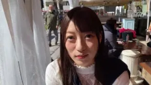 FC2PPV-1401178 女大學生校園小姐